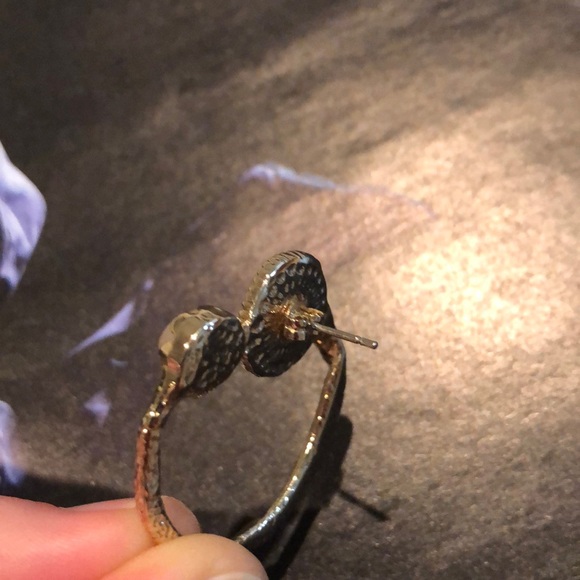 & Other Stories Gold Toned Earrings - Picture 4 of 4